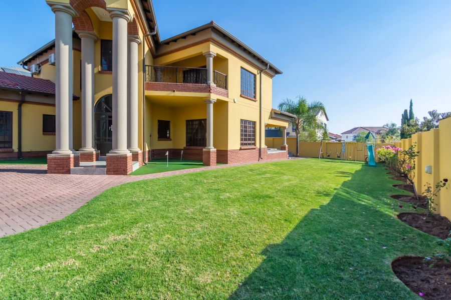 4 Bedroom Property for Sale in Noordwyk Gauteng
