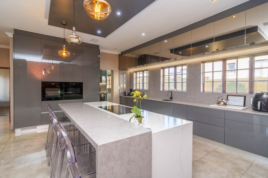 4 Bedroom Property for Sale in Noordwyk Gauteng