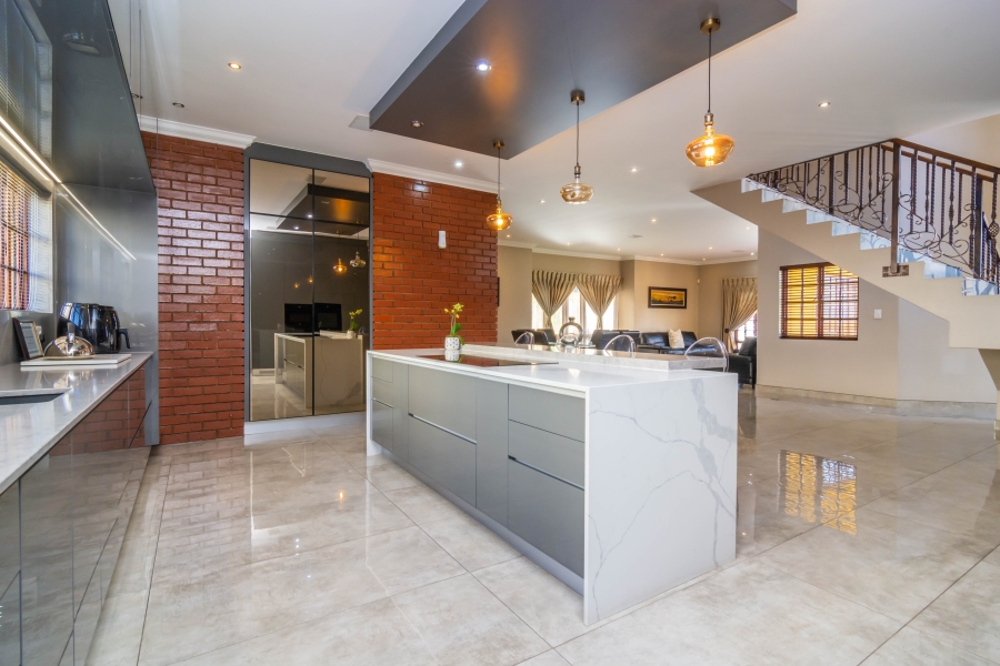 4 Bedroom Property for Sale in Noordwyk Gauteng