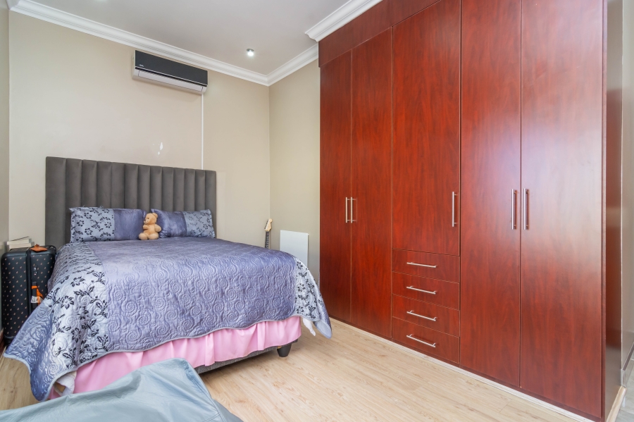 4 Bedroom Property for Sale in Noordwyk Gauteng