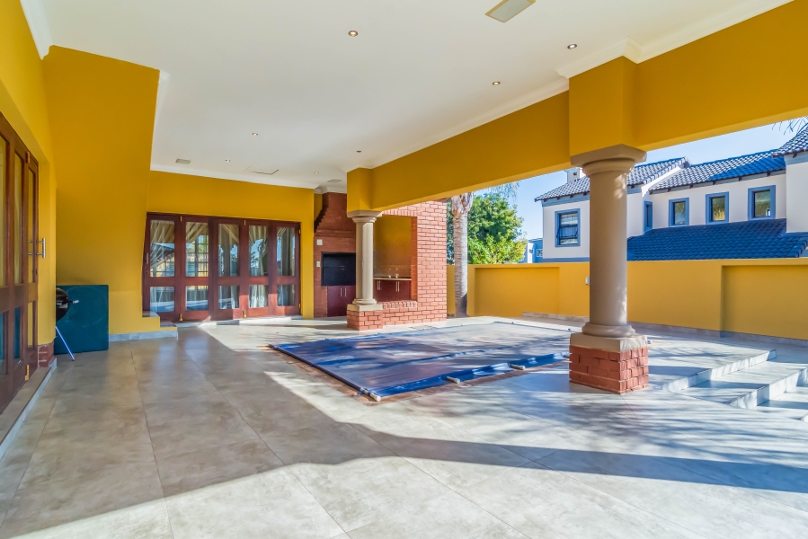 4 Bedroom Property for Sale in Noordwyk Gauteng