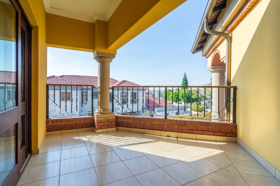 4 Bedroom Property for Sale in Noordwyk Gauteng