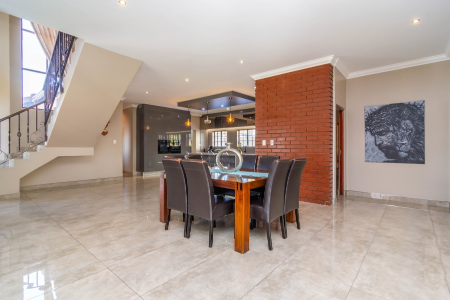 4 Bedroom Property for Sale in Noordwyk Gauteng