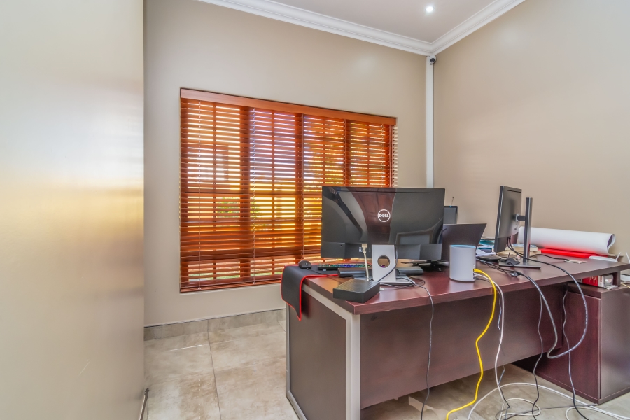 4 Bedroom Property for Sale in Noordwyk Gauteng