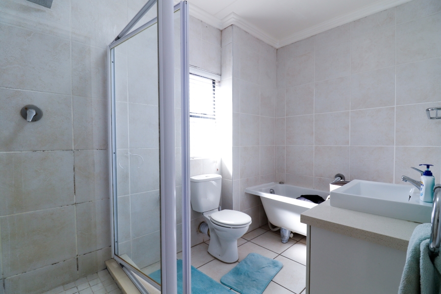 2 Bedroom Property for Sale in Morningside Ext 40 Gauteng