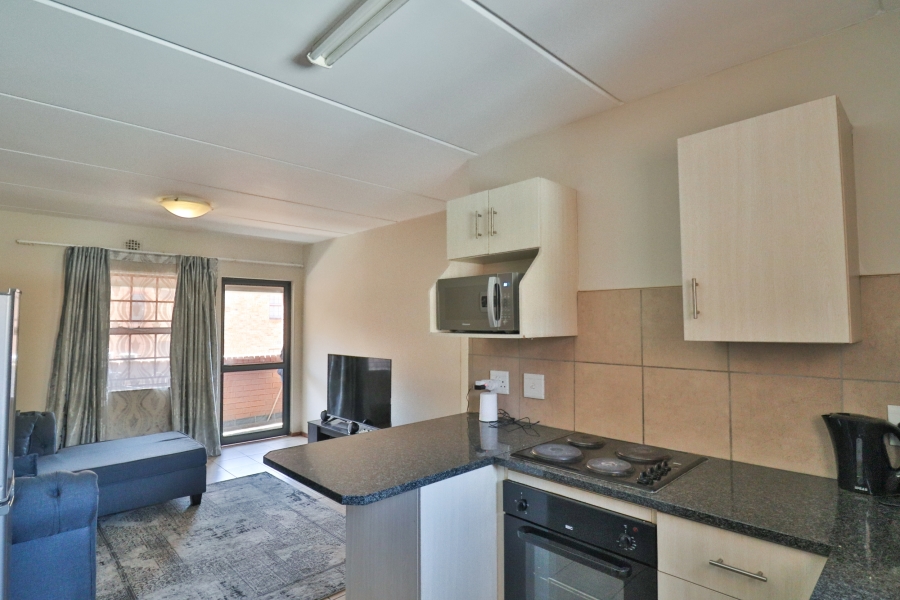 2 Bedroom Property for Sale in Erand Gardens Gauteng
