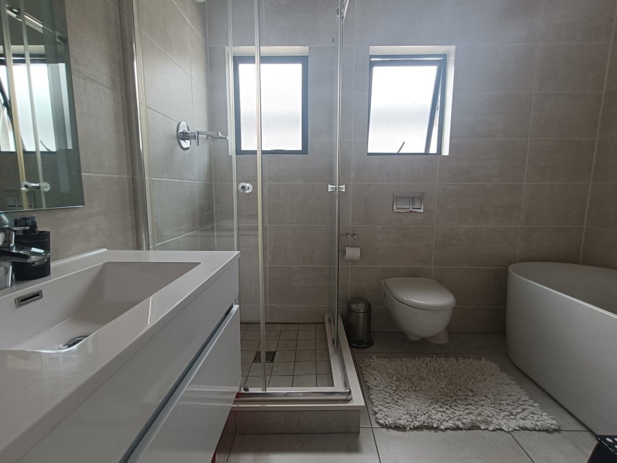 2 Bedroom Property for Sale in The Polofields Gauteng