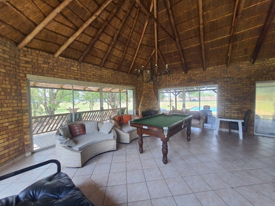 7 Bedroom Property for Sale in Lochvaal Gauteng