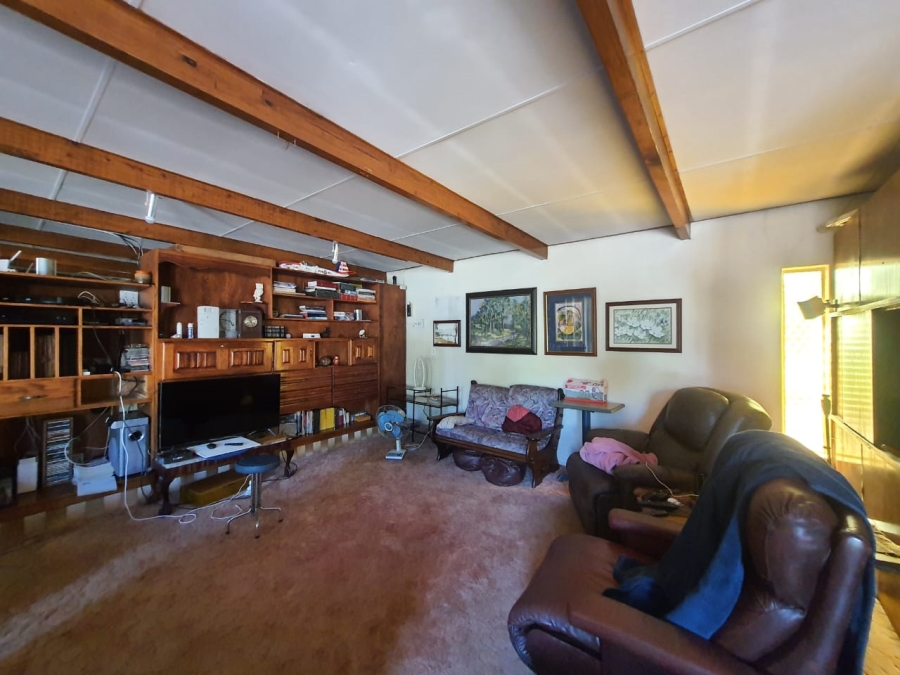 4 Bedroom Property for Sale in Theoville Gauteng