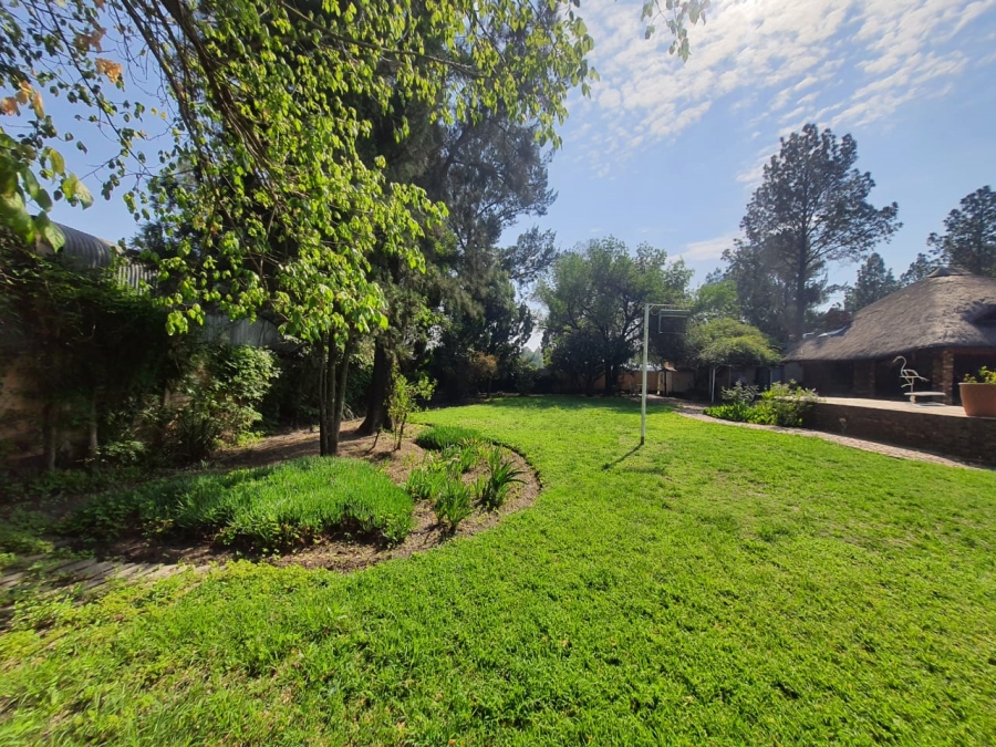 4 Bedroom Property for Sale in Theoville Gauteng