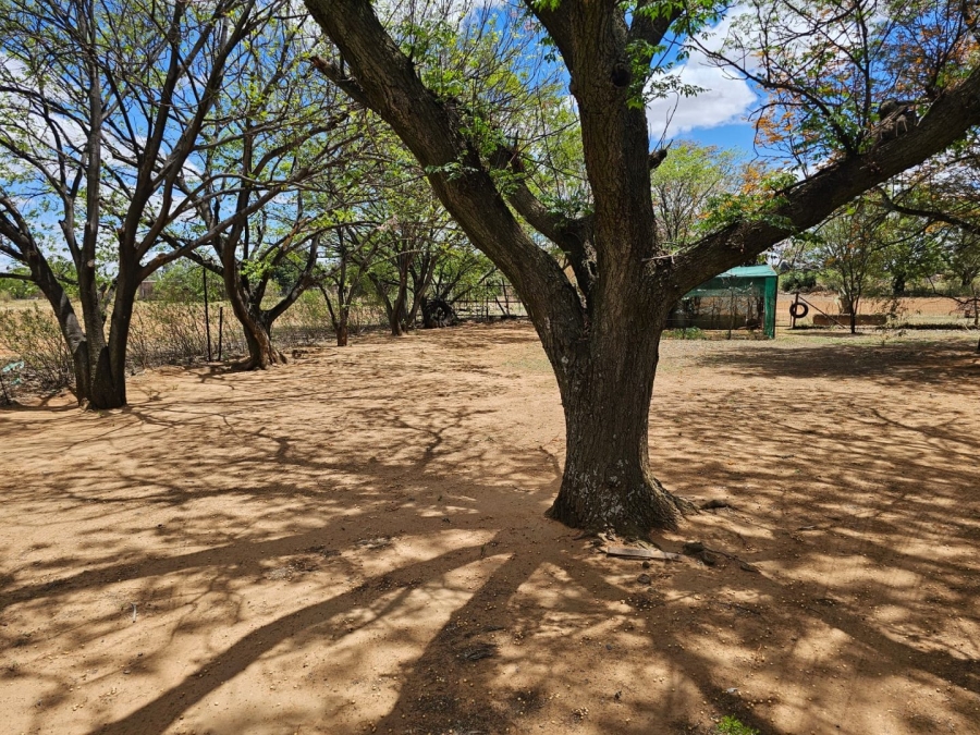 4 Bedroom Property for Sale in Theoville Gauteng