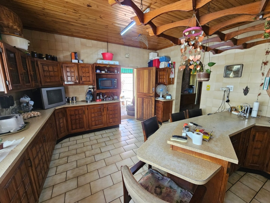 4 Bedroom Property for Sale in Theoville Gauteng