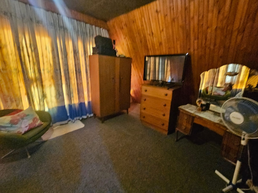 4 Bedroom Property for Sale in Theoville Gauteng