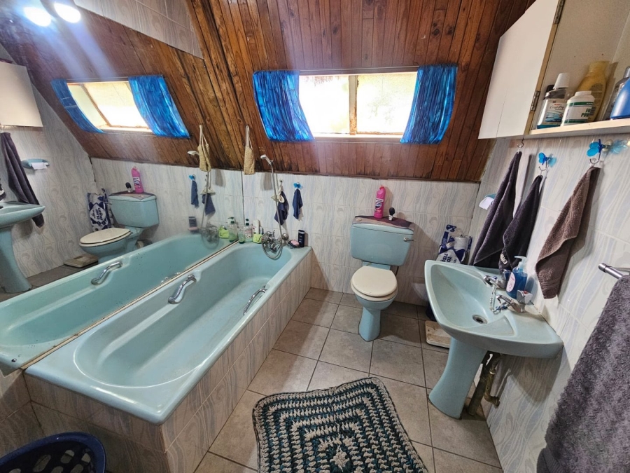 4 Bedroom Property for Sale in Theoville Gauteng