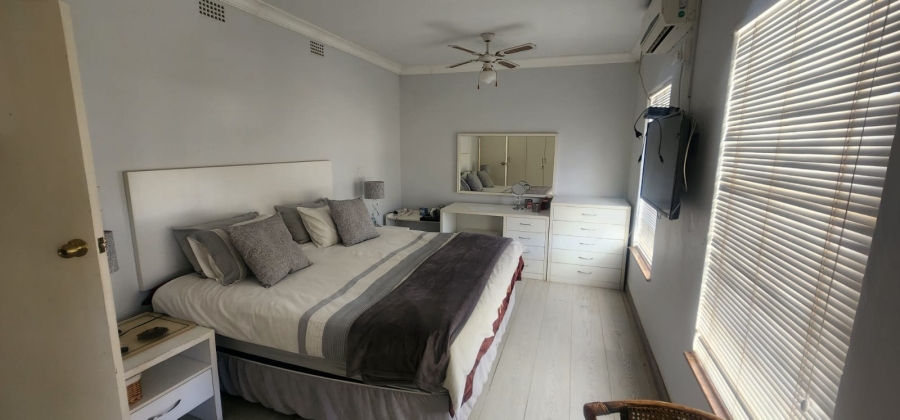 9 Bedroom Property for Sale in Lochvaal Gauteng