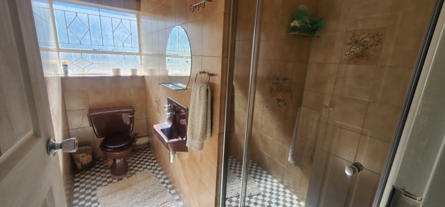 9 Bedroom Property for Sale in Lochvaal Gauteng