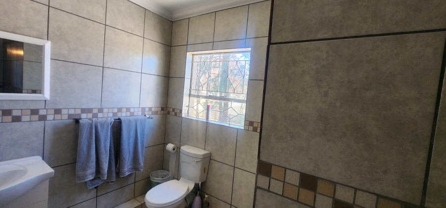 9 Bedroom Property for Sale in Lochvaal Gauteng