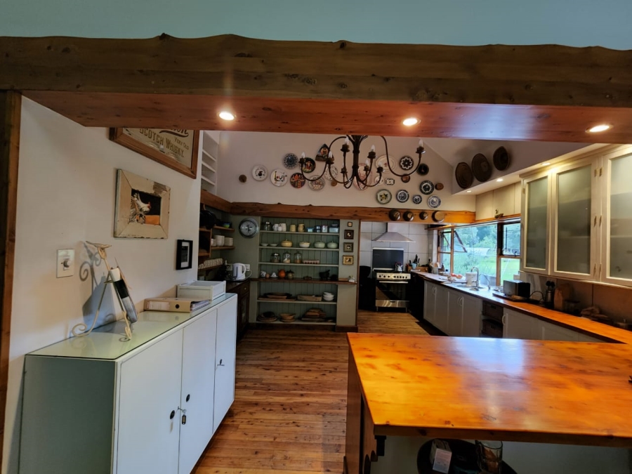 7 Bedroom Property for Sale in Marlbank Gauteng