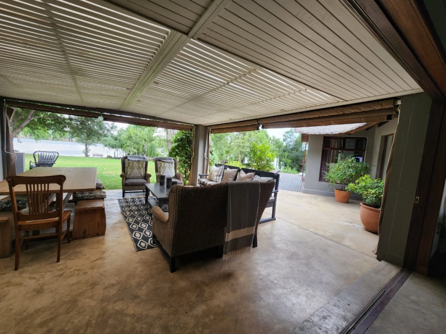 7 Bedroom Property for Sale in Marlbank Gauteng