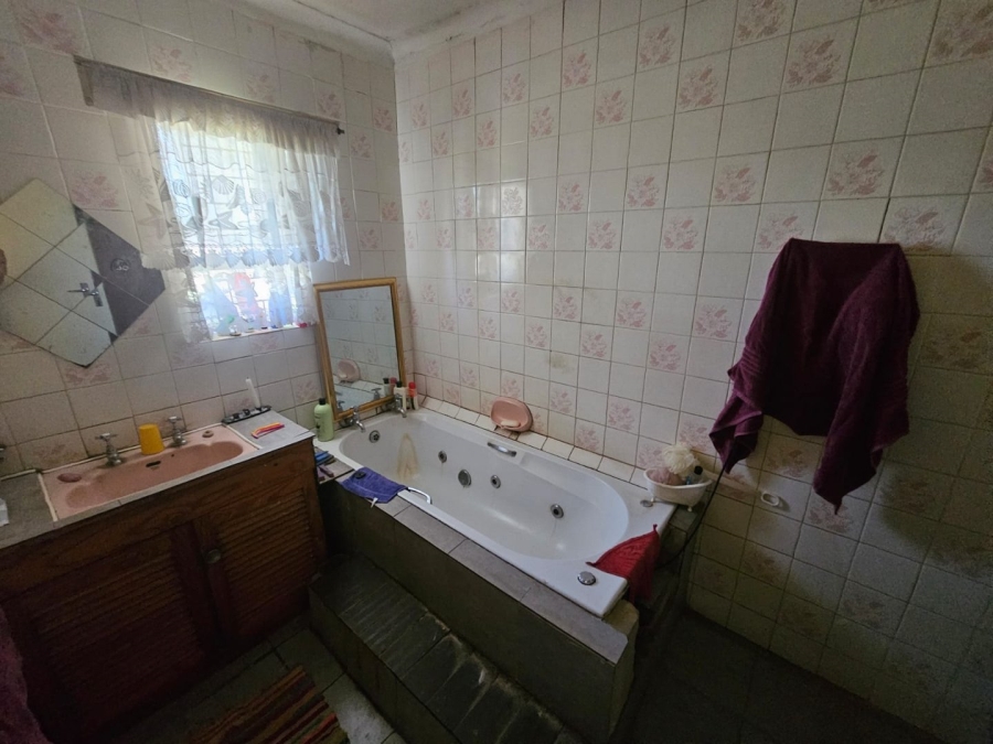 3 Bedroom Property for Sale in Nanescol Gauteng