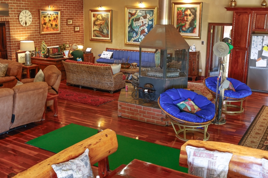 4 Bedroom Property for Sale in Kaalplaats Gauteng