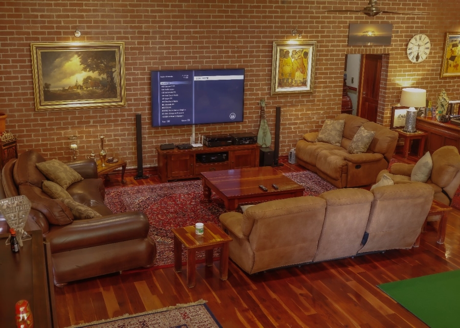 4 Bedroom Property for Sale in Kaalplaats Gauteng