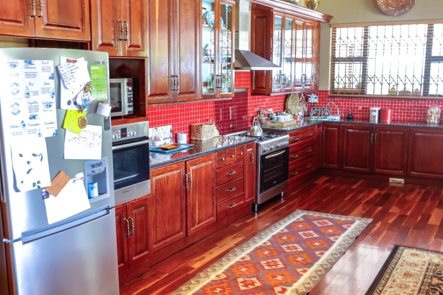 4 Bedroom Property for Sale in Kaalplaats Gauteng