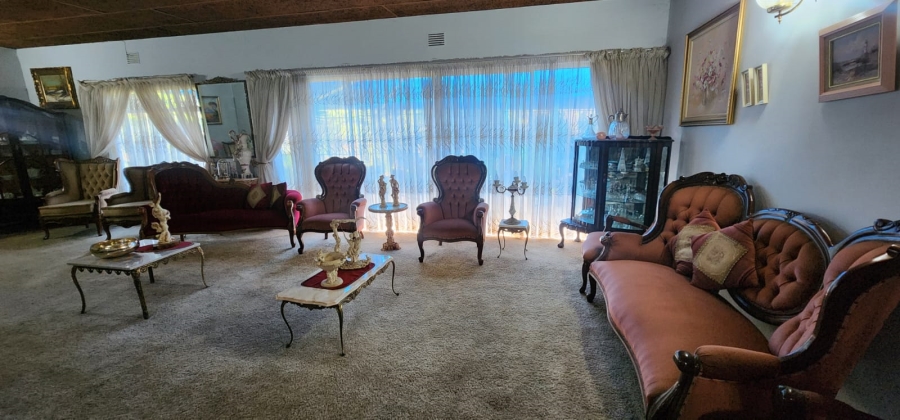 4 Bedroom Property for Sale in Rosashof Gauteng