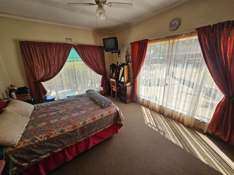 3 Bedroom Property for Sale in Mullerstuine Gauteng