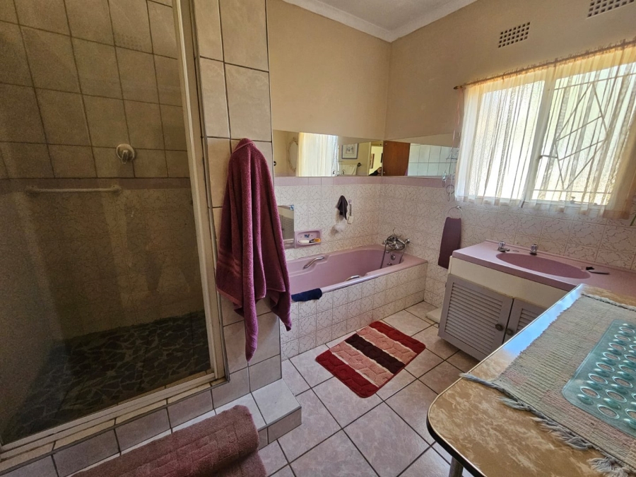 3 Bedroom Property for Sale in Mullerstuine Gauteng