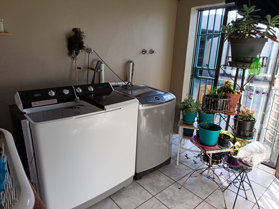 3 Bedroom Property for Sale in Brakpan Central Gauteng