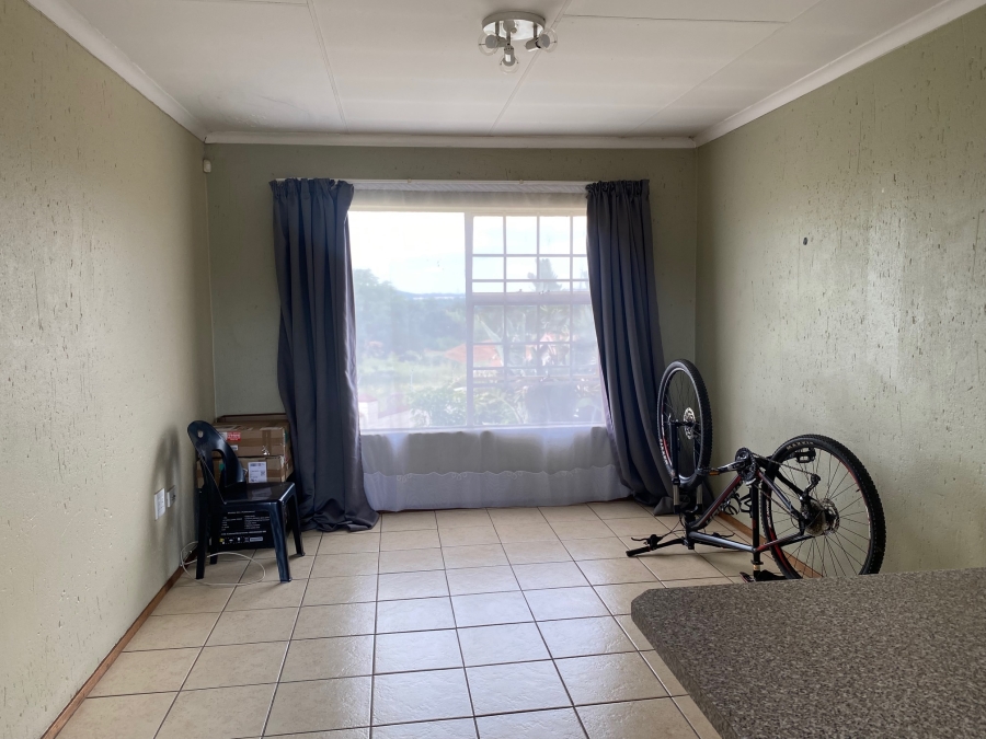 2 Bedroom Property for Sale in Heuwelsig Estate Gauteng