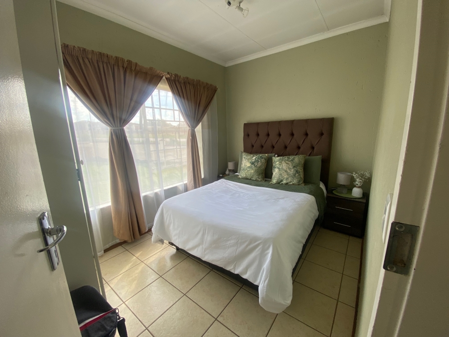 2 Bedroom Property for Sale in Heuwelsig Estate Gauteng
