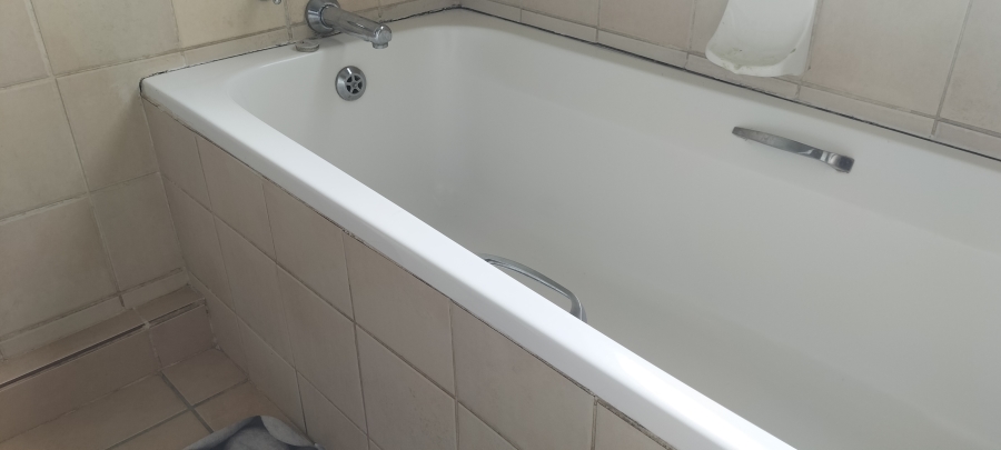 2 Bedroom Property for Sale in Heuwelsig Estate Gauteng