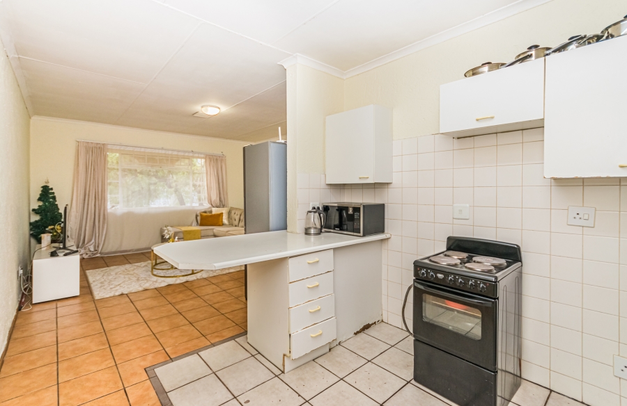 3 Bedroom Property for Sale in Die Hoewes Gauteng