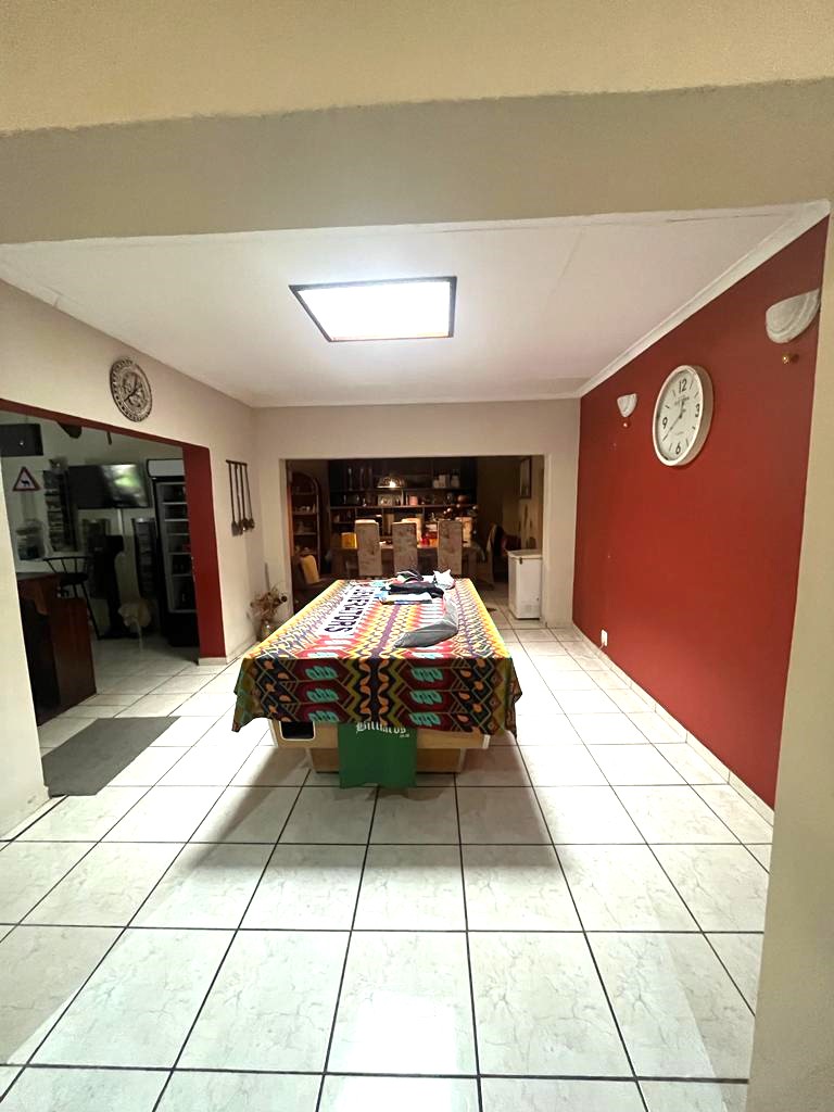 5 Bedroom Property for Sale in Three Rivers Gauteng