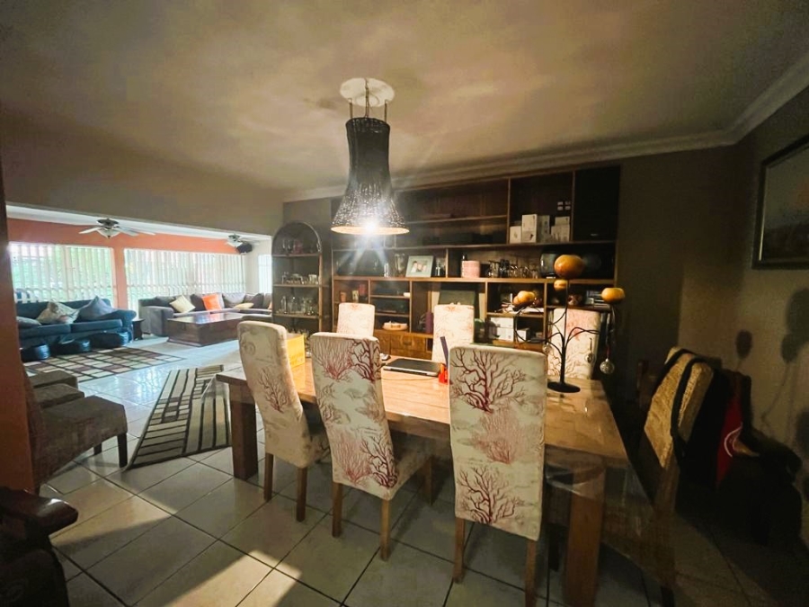 5 Bedroom Property for Sale in Three Rivers Gauteng