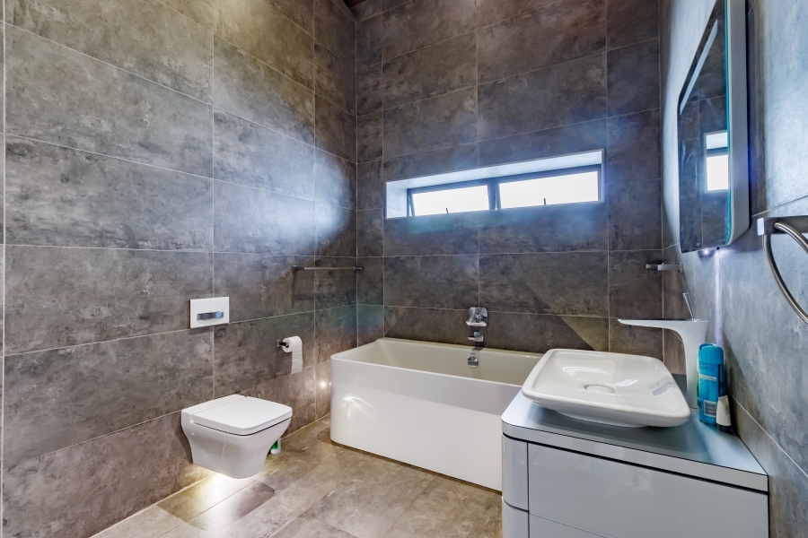 4 Bedroom Property for Sale in Midstream Estate Gauteng