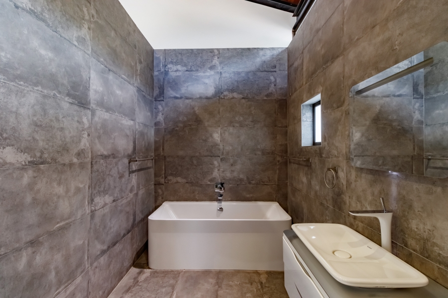 4 Bedroom Property for Sale in Midstream Estate Gauteng