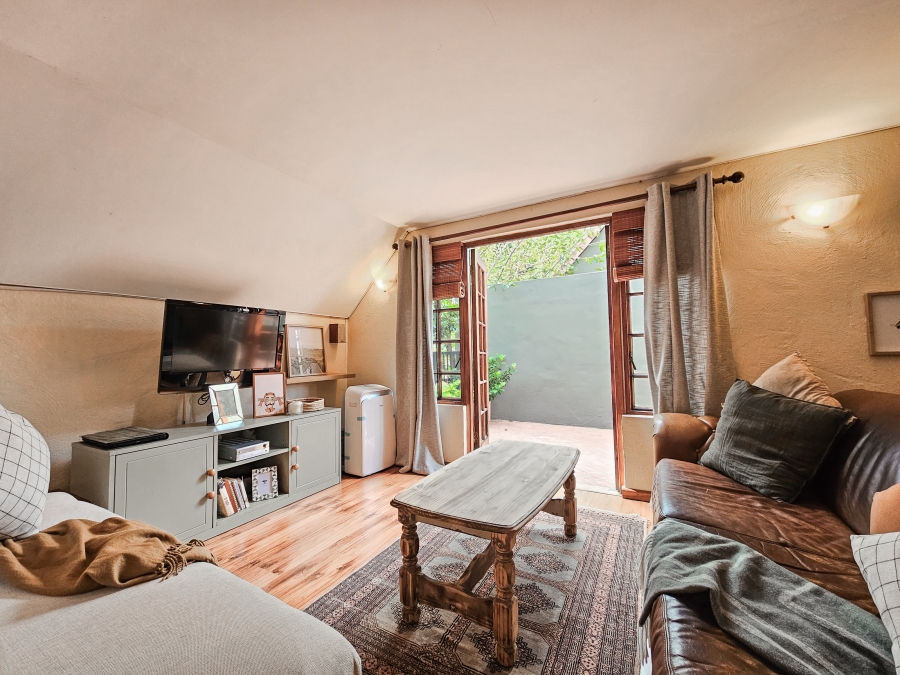 2 Bedroom Property for Sale in Faerie Glen Gauteng