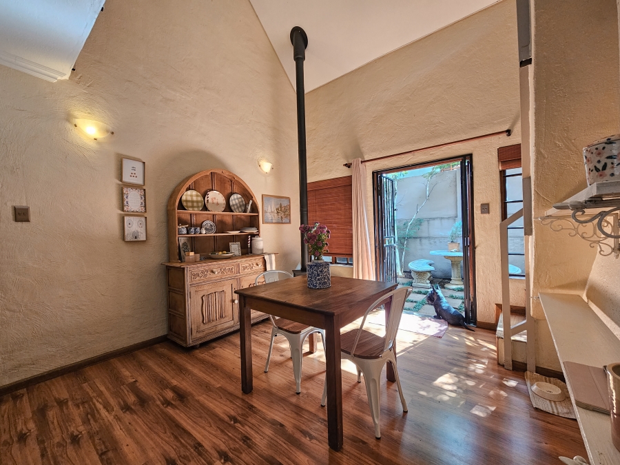 2 Bedroom Property for Sale in Faerie Glen Gauteng