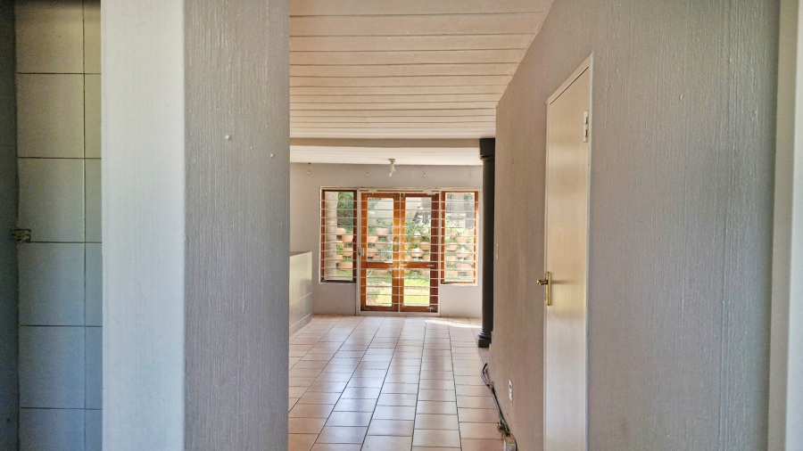 2 Bedroom Property for Sale in Kew Gauteng