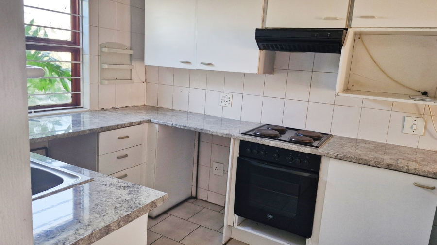 2 Bedroom Property for Sale in Kew Gauteng