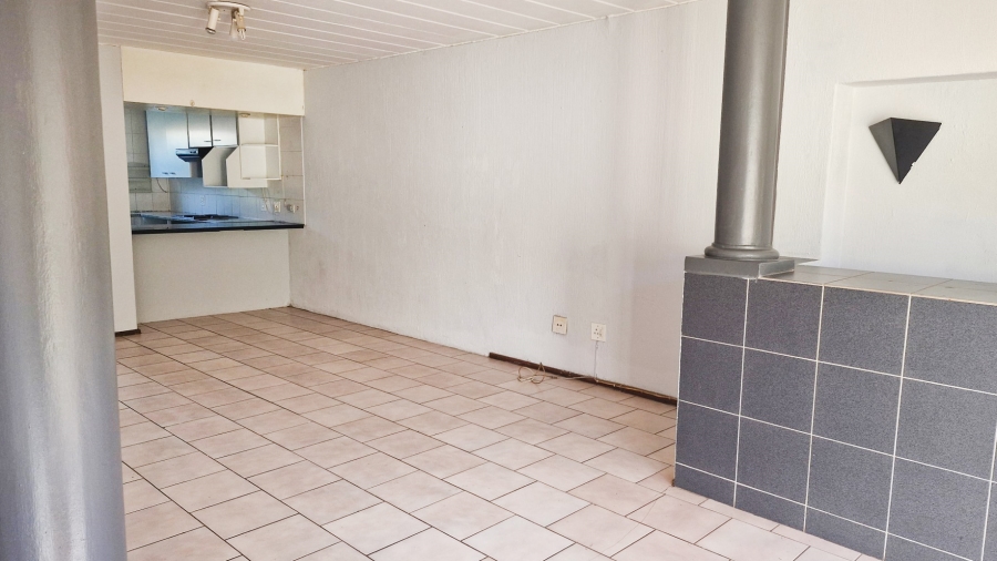 2 Bedroom Property for Sale in Kew Gauteng