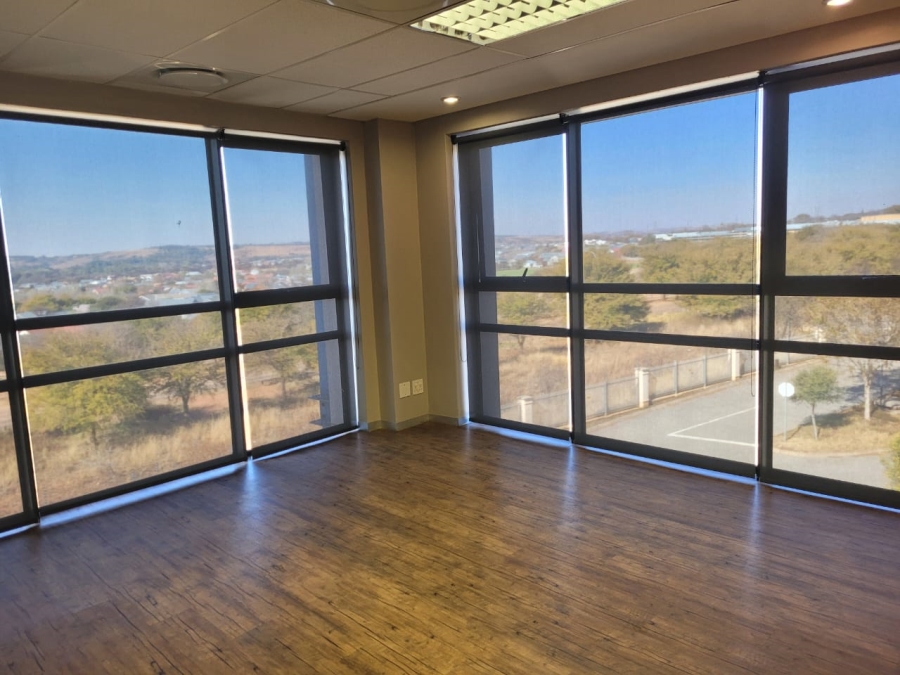 To Let commercial Property for Rent in Southdowns Estate Gauteng