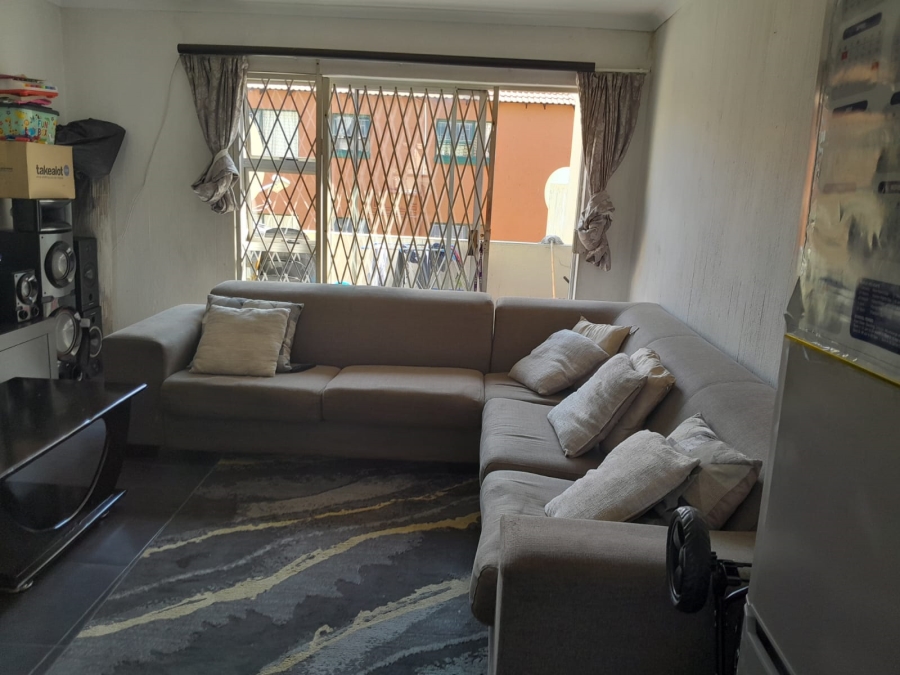 2 Bedroom Property for Sale in Vorna Valley Gauteng
