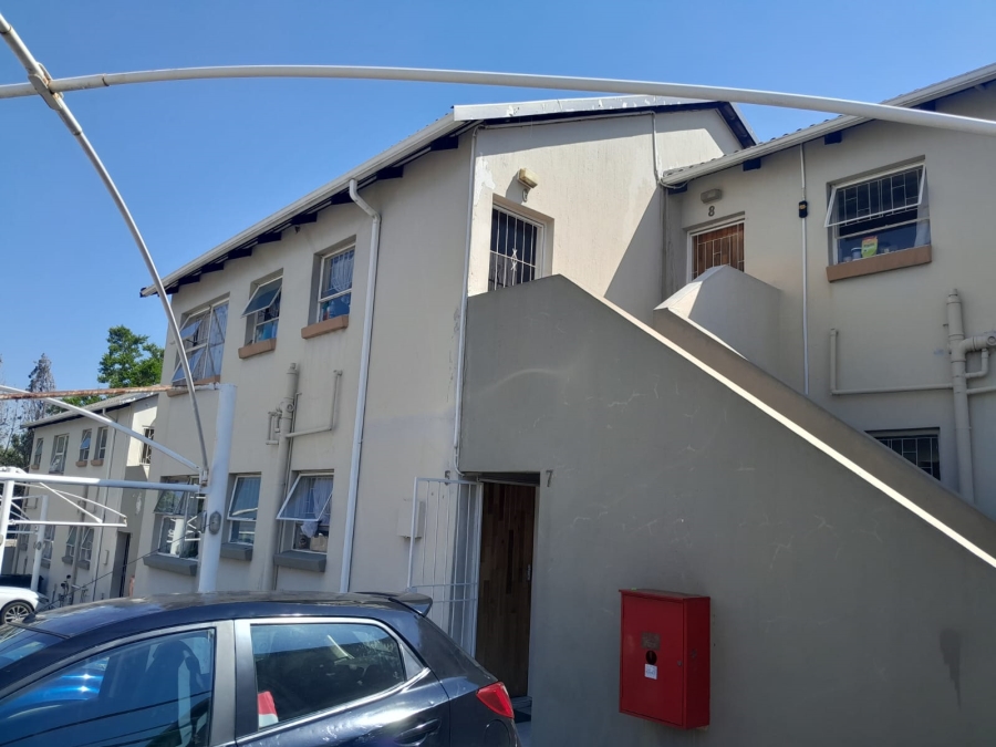 2 Bedroom Property for Sale in Vorna Valley Gauteng