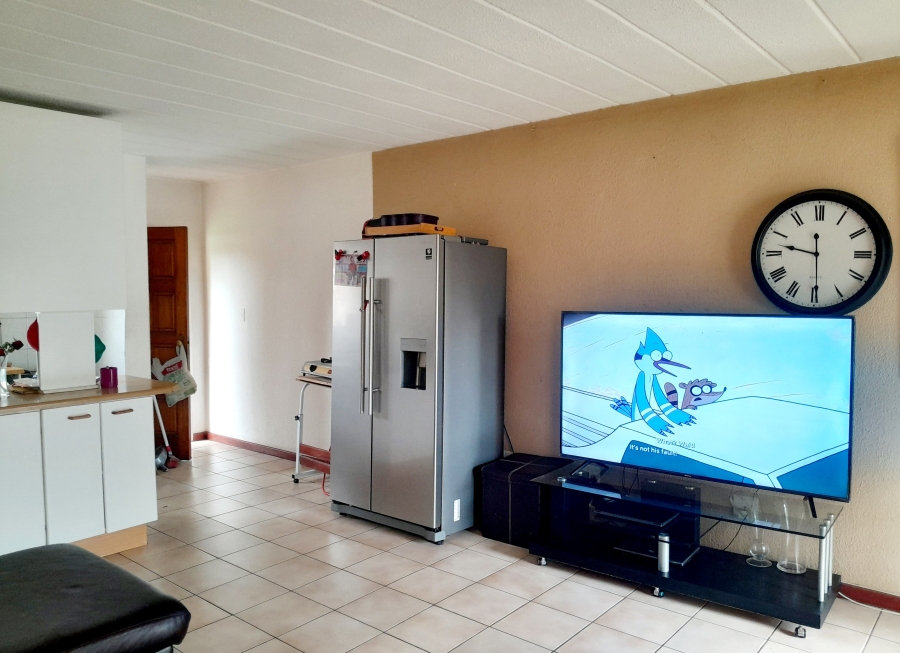 2 Bedroom Property for Sale in Vorna Valley Gauteng