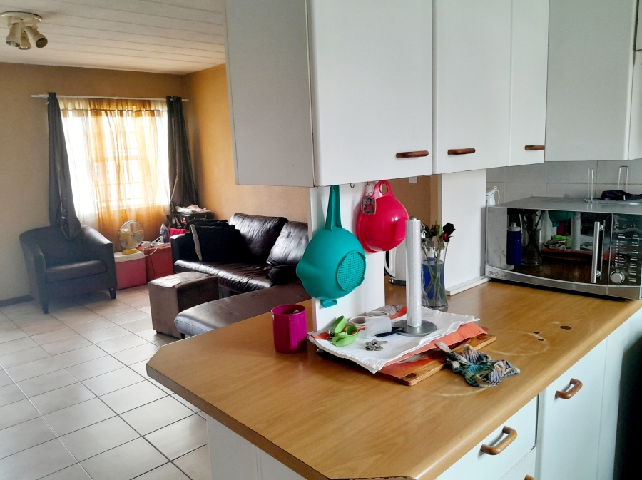 2 Bedroom Property for Sale in Vorna Valley Gauteng