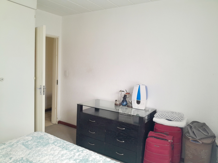 2 Bedroom Property for Sale in Vorna Valley Gauteng